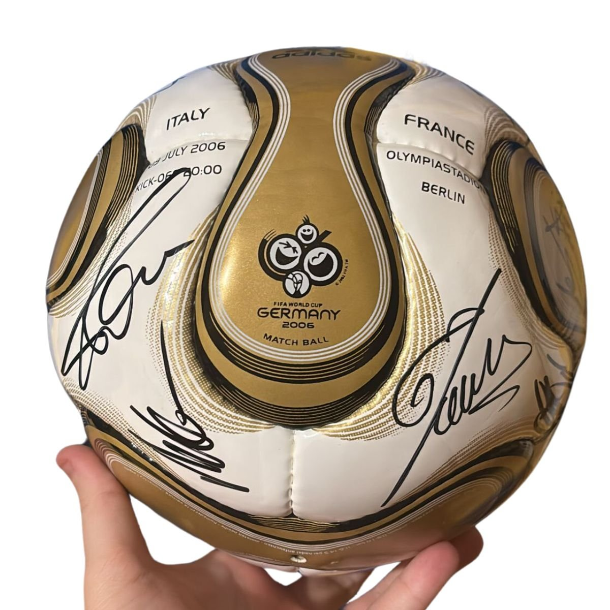 2006 World Cup final store ball SIgned by Italy players