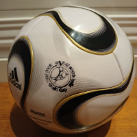 cover image of the auction item