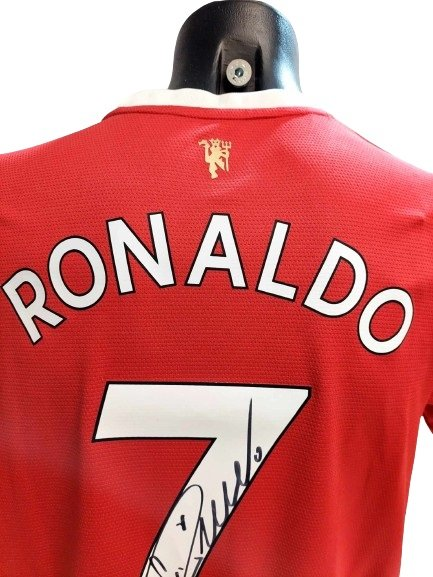 Cristiano Ronaldo Manchester United store shirt - Signed