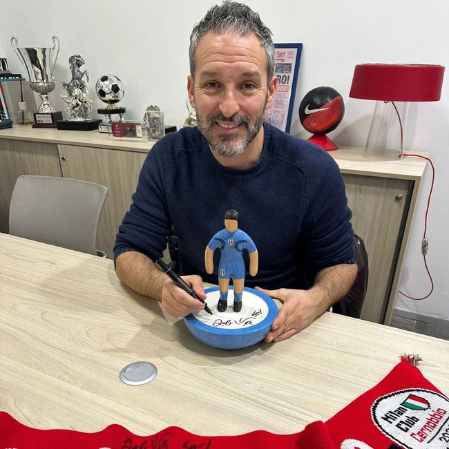 cover image of the auction item