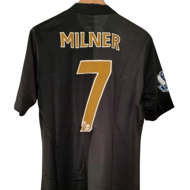 cover image of the auction item