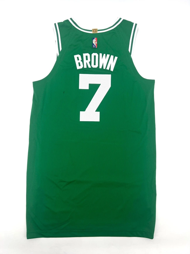 cover image of the auction item