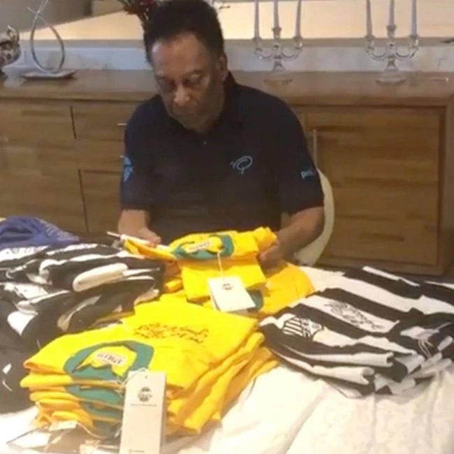 cover image of the auction item