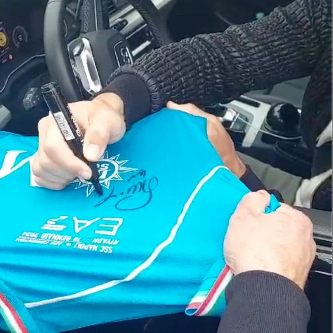 cover image of the auction item