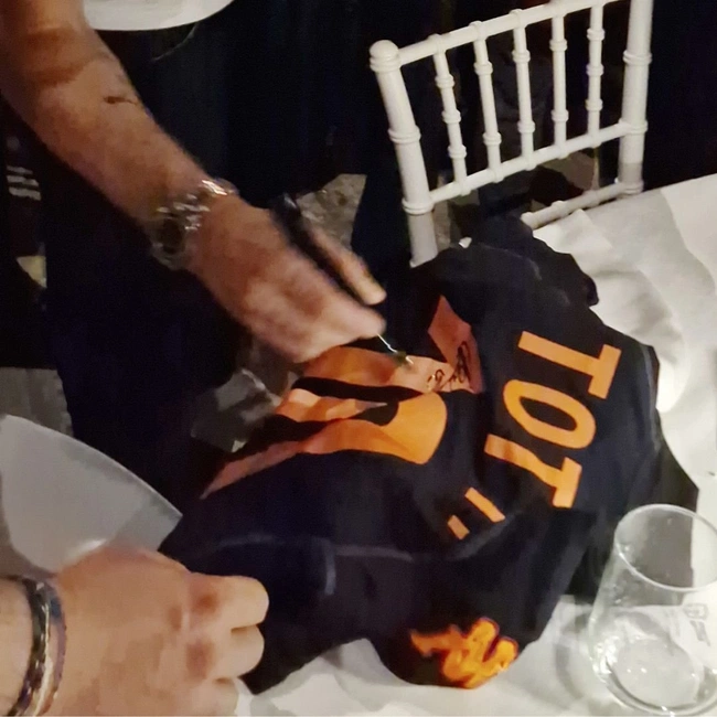 cover image of the auction item