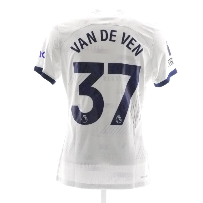 cover image of the auction item