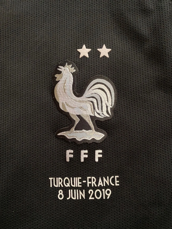 cover image of the auction item