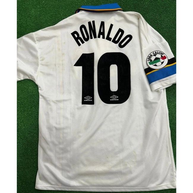 cover image of the auction item