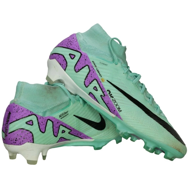 cover image of the auction item