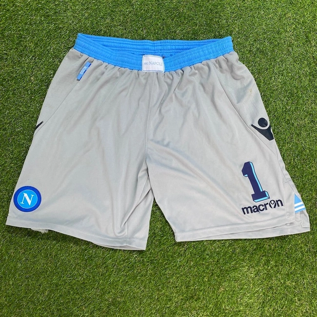 cover image of the auction item