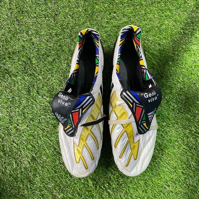 cover image of the auction item