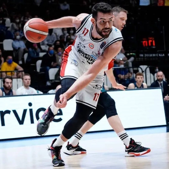 cover image of the auction item