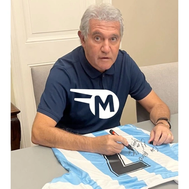 cover image of the auction item