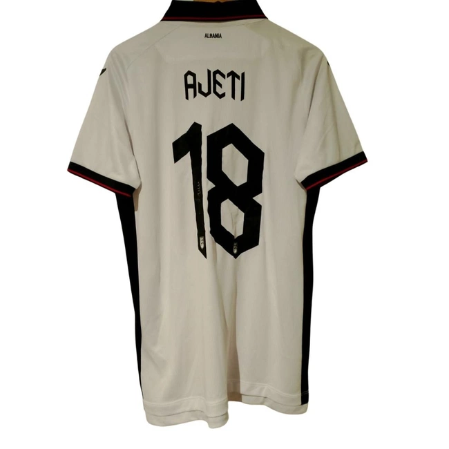 cover image of the auction item