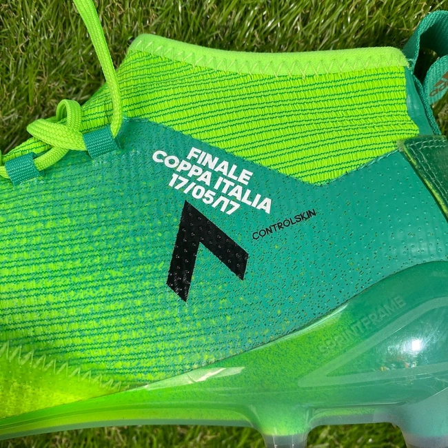 cover image of the auction item