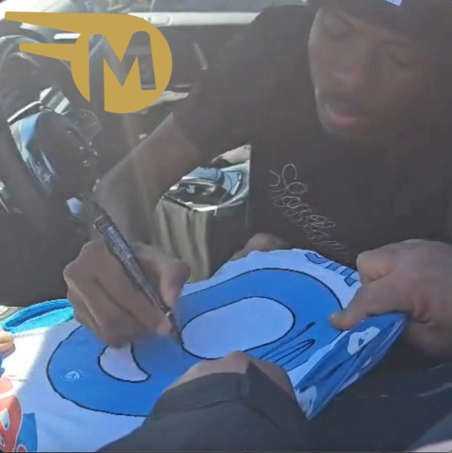 cover image of the auction item