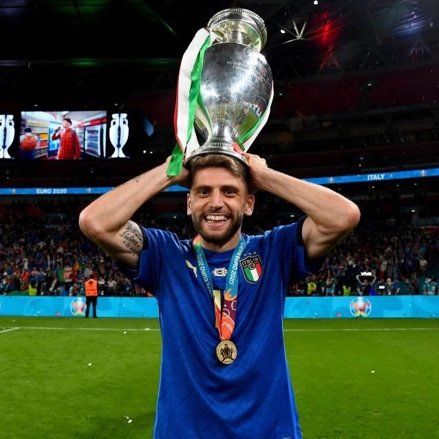 cover image of the auction item