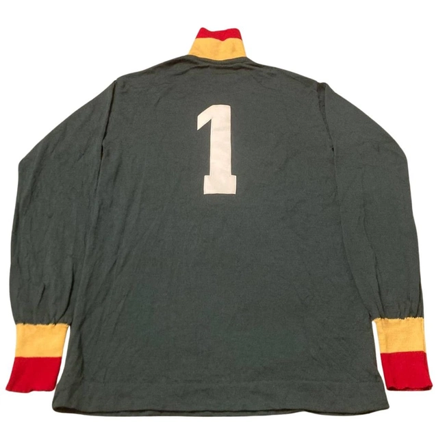 cover image of the auction item