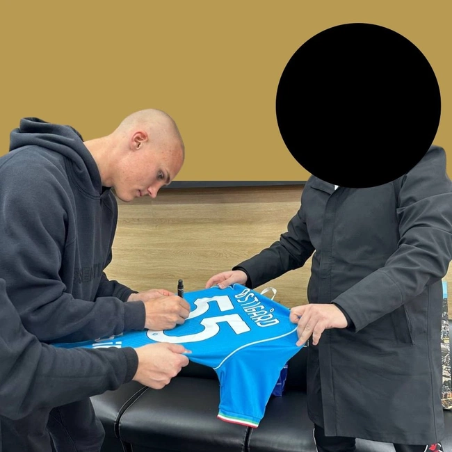 cover image of the auction item