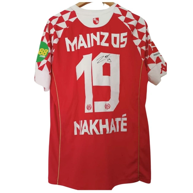 cover image of the auction item