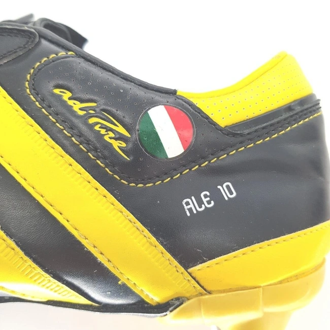 cover image of the auction item