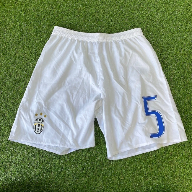 cover image of the auction item