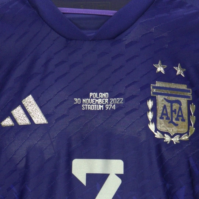 cover image of the auction item