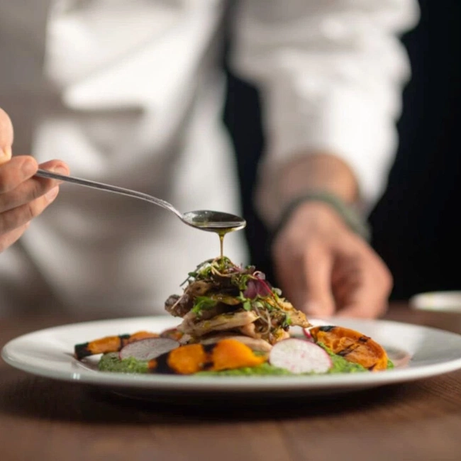 cover image of the auction item