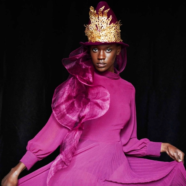 cover image of the auction item