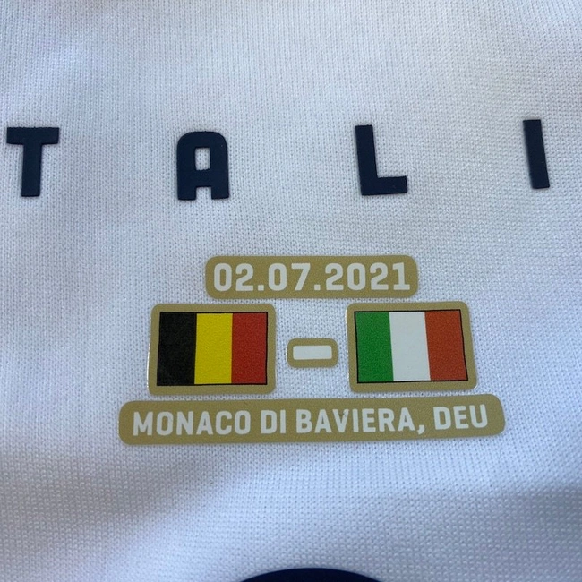 cover image of the auction item