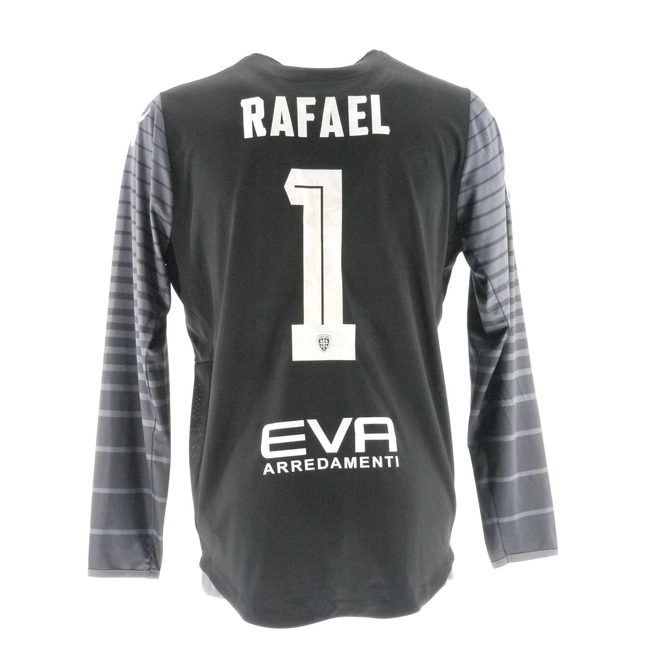 cover image of the auction item