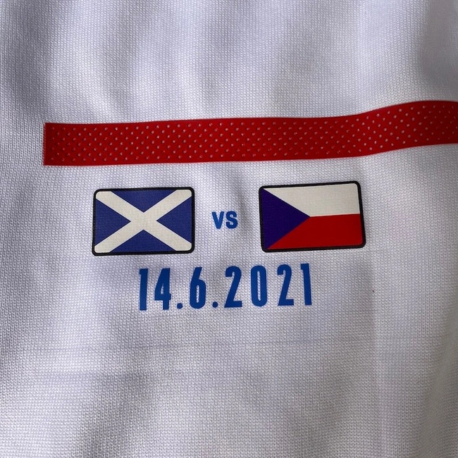 cover image of the auction item