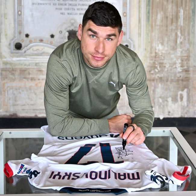 cover image of the auction item