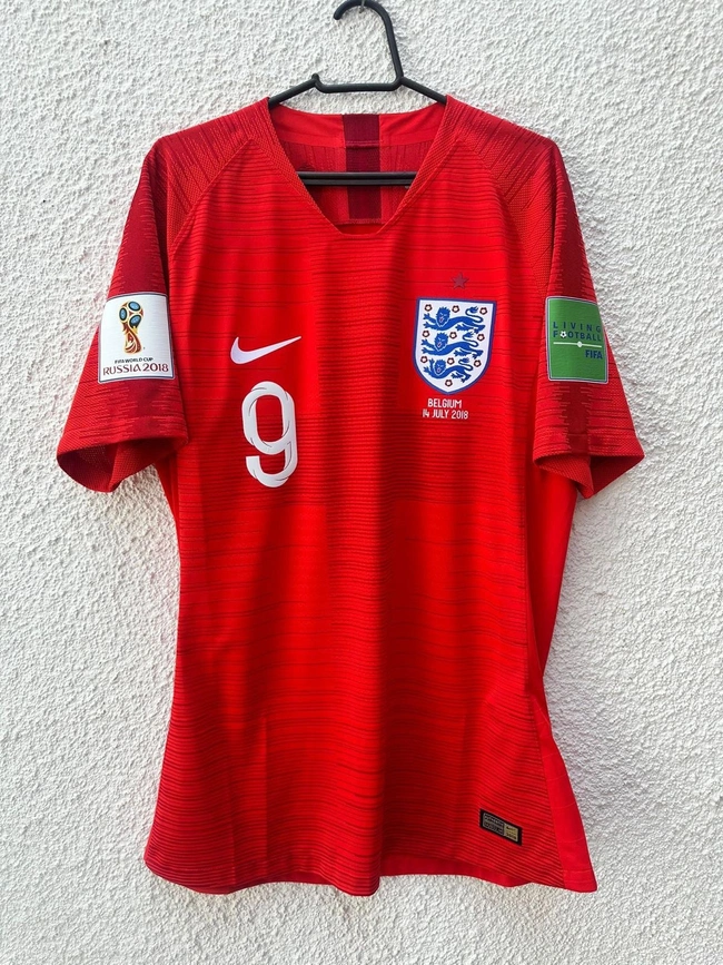 cover image of the auction item