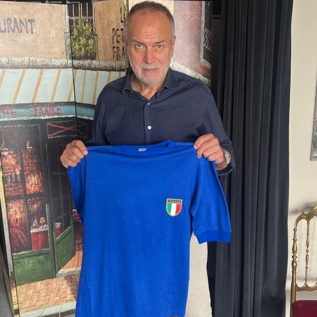 cover image of the auction item