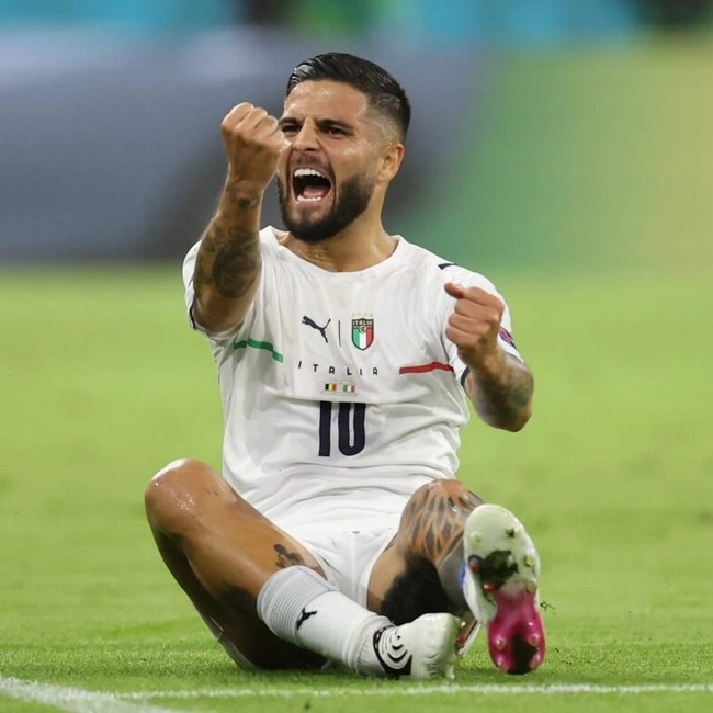 cover image of the auction item