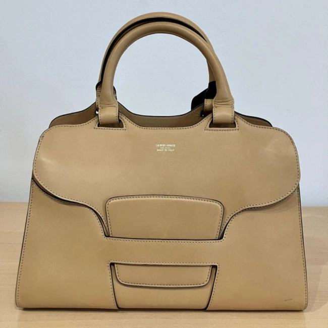 cover image of the auction item