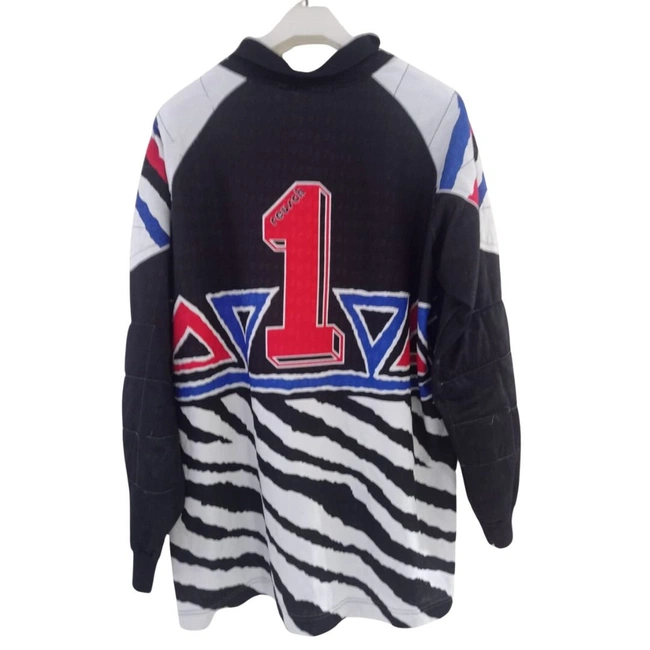 cover image of the auction item