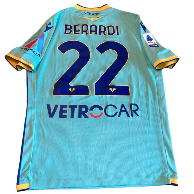 cover image of the auction item