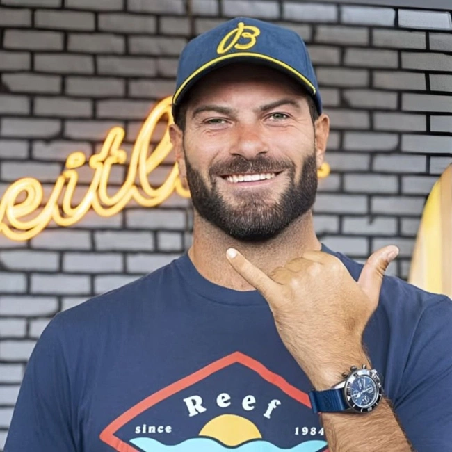 cover image of the auction item