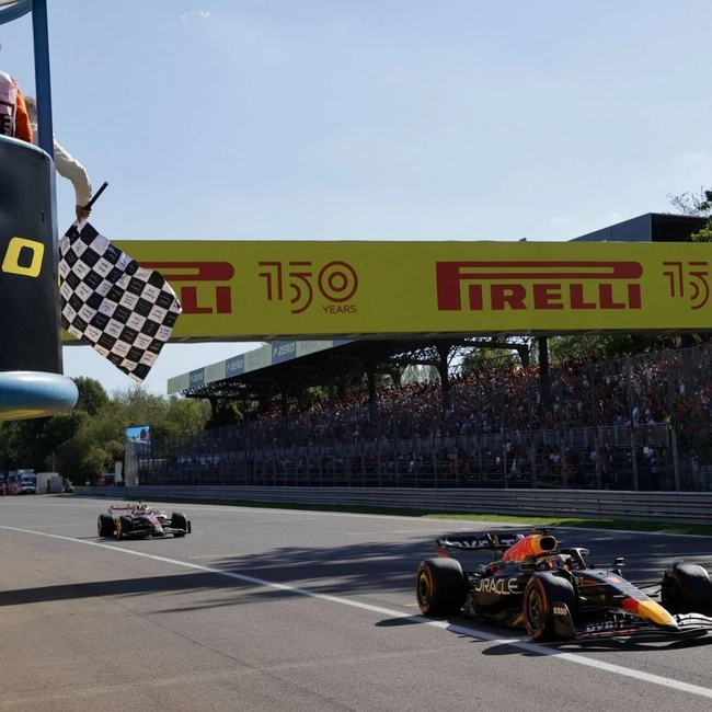 cover image of the auction item