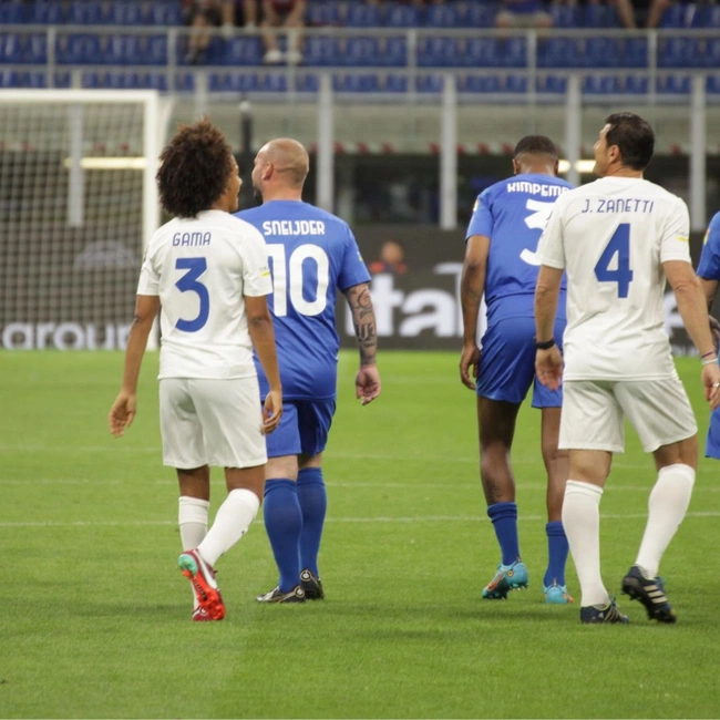 cover image of the auction item