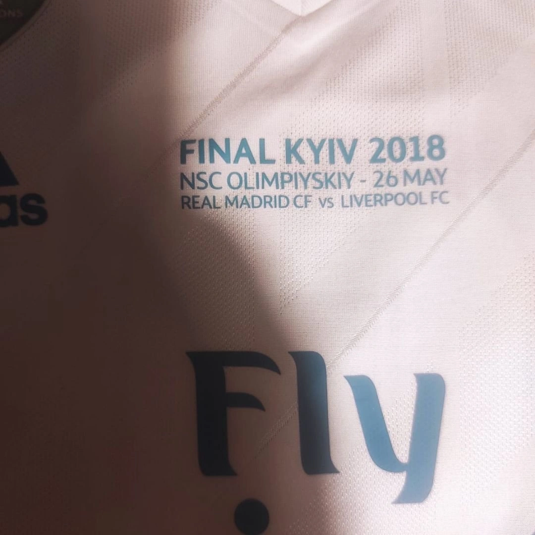 Benzema Real Madrid match shirt vs Liverpool - UCL Final