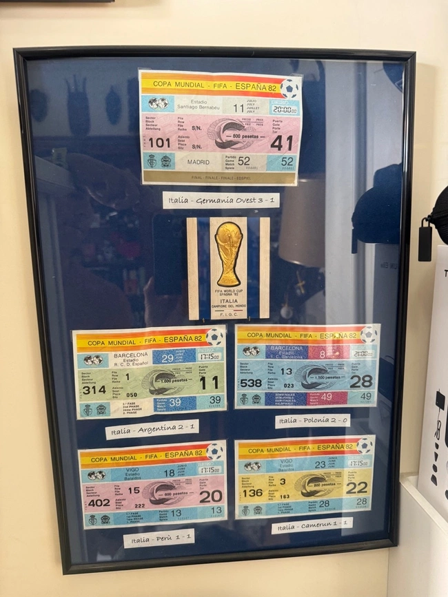 cover image of the auction item