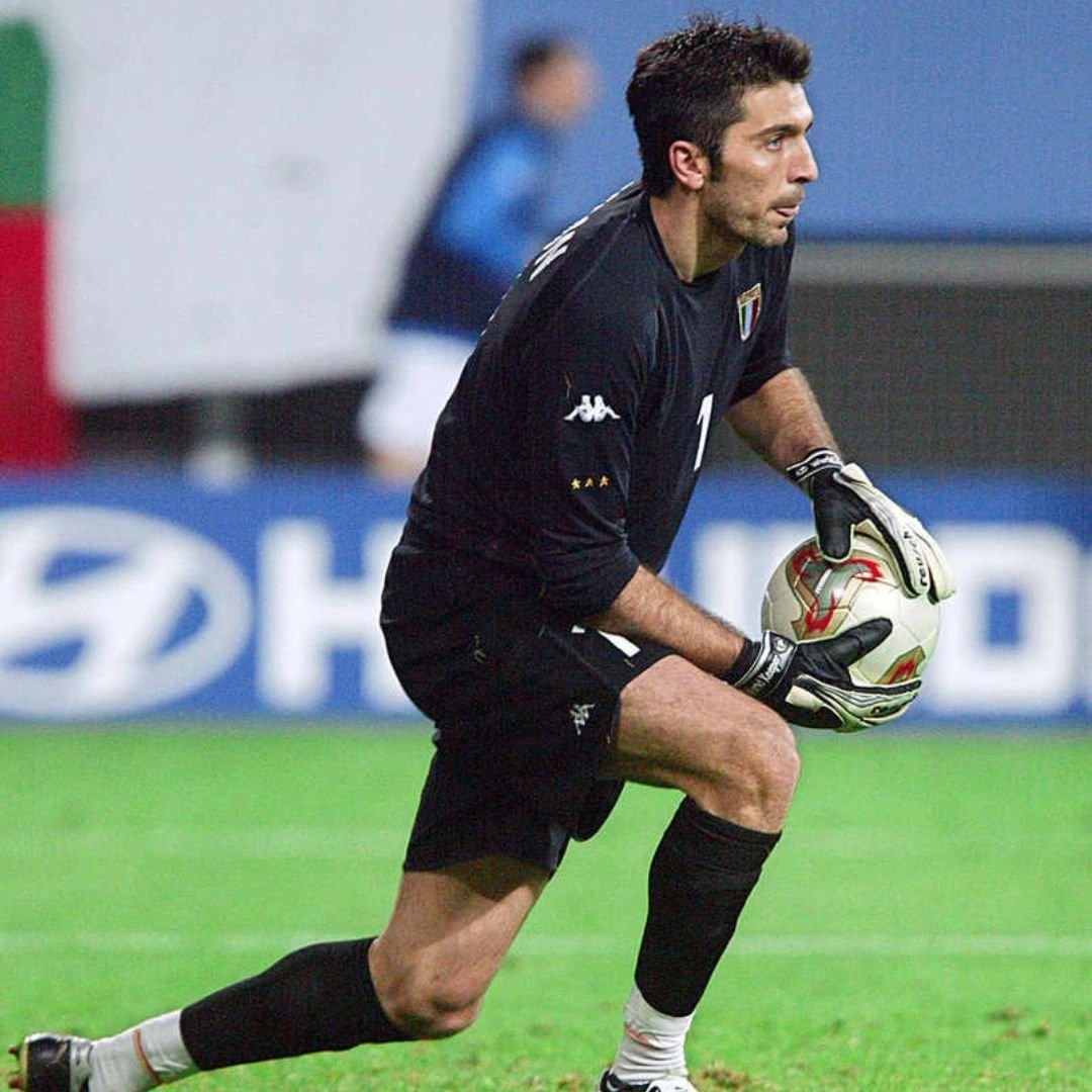 c*e様 エトレア BUFFON 1 サッカーシャツ 2002-03 Juventus Signed GK Shirt Buffon #1 - 8/10 - (L)