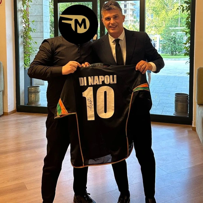 cover image of the auction item