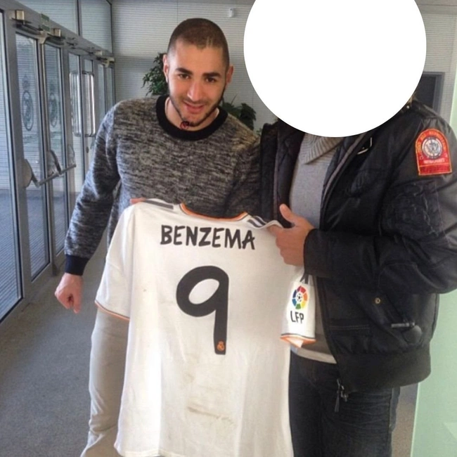 cover image of the auction item