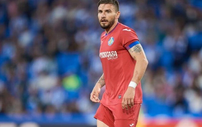 cover image of the auction item