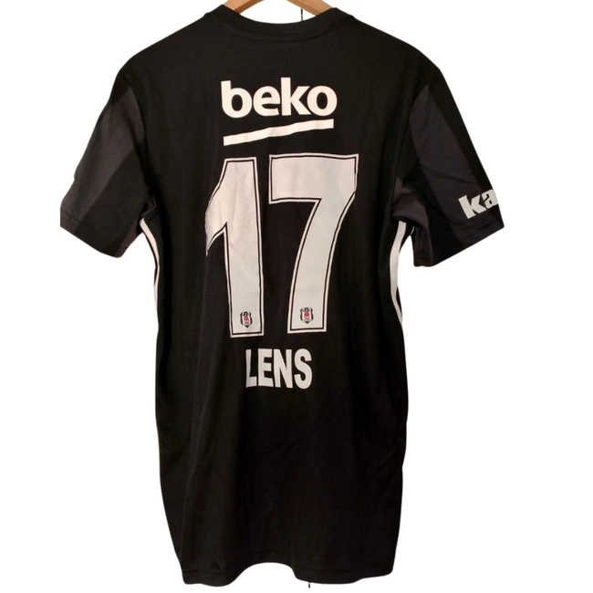 cover image of the auction item