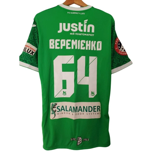 cover image of the auction item